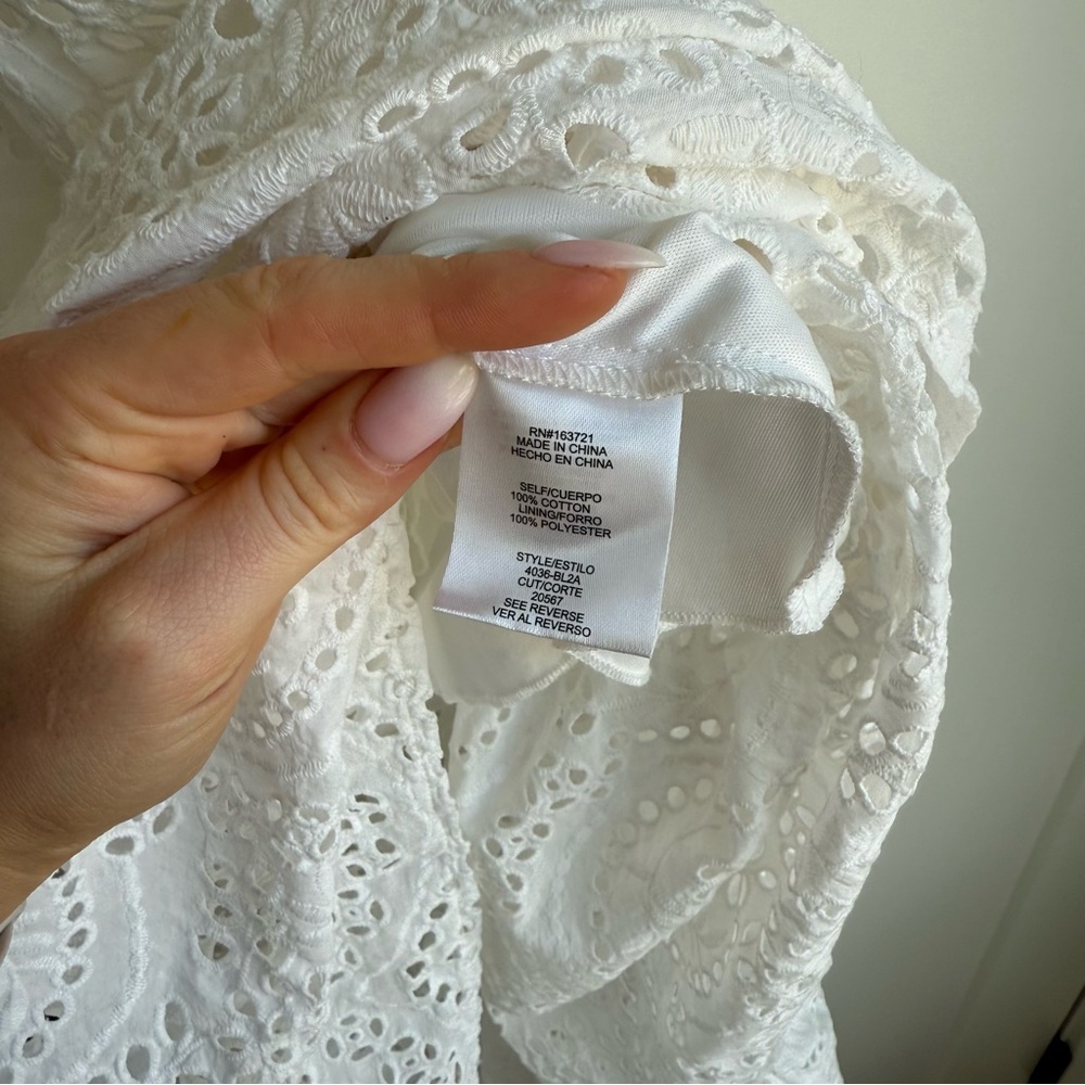 SENI & CADE' Off-The-Shoulder Eyelet Maxi Dress -Size Medium - Picture 6 of 12